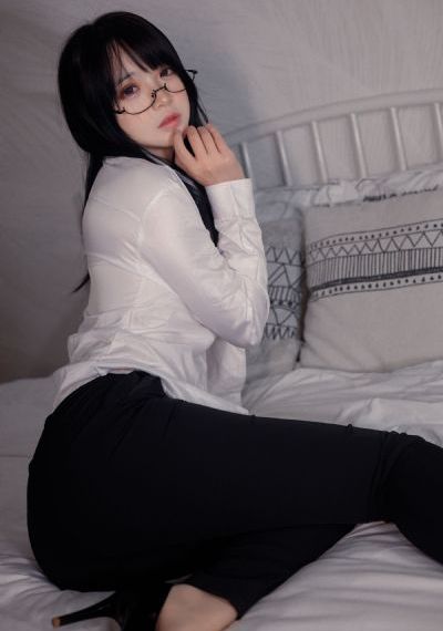 欧美潮男帽卫衣街拍_超清日韩免费观看