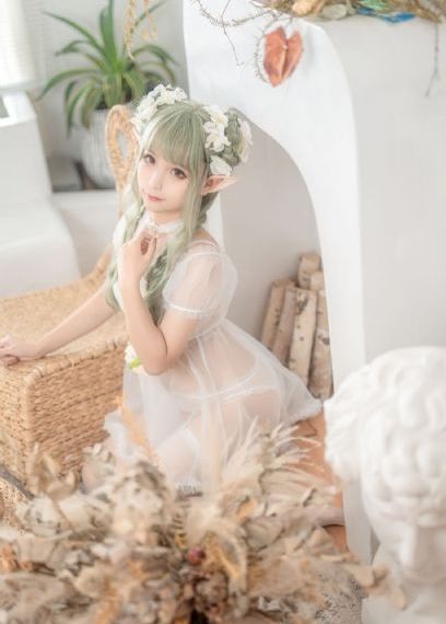 蜜桃臀大屁股少妇裸体瑜伽裤_BD英语在线观看高清