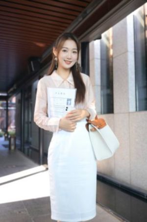 欧美裸体xxxx极品少妇软件_HD迅雷电影在线