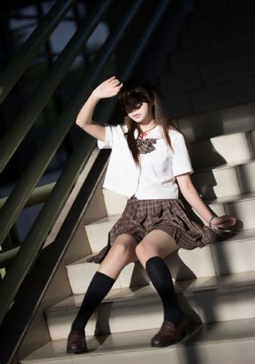 日韩美女黄污污污_720高清完整版播放
