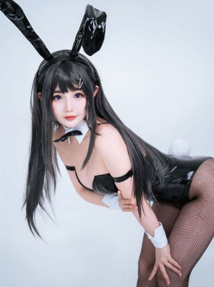 欧美风情第一页久久爱_720在线播放