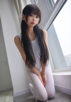 亚洲第一二三四综合社区_完整版在线观看