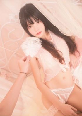 公交车上c了个短裙学生_1080高清在线